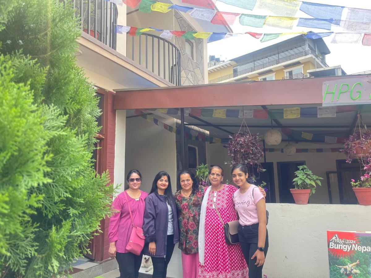 Hotel Peace Ganga Inn Pokhara Esterno foto